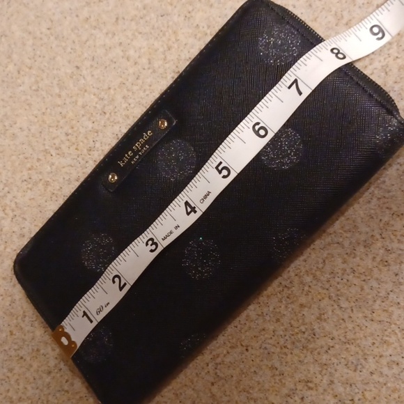 🐾Kate Spade Black Wallet with Glitter Dots🎉 - Picture 6 of 8